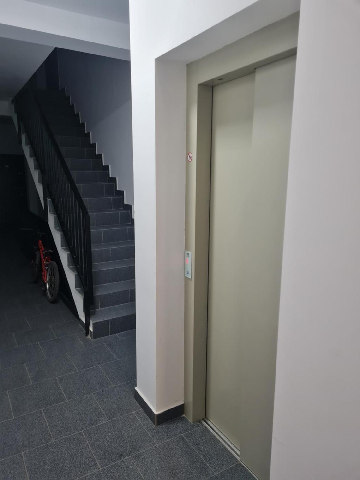 Deluxe 2 Bedroom Apartment With Balcony And Private Parking Bragadiru ภายนอก รูปภาพ